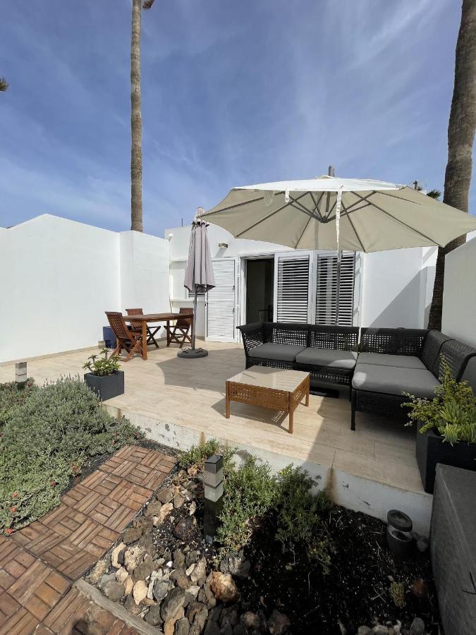 Villa Casahost Townhouse Lise à Puerto del Carmen  Extérieur photo