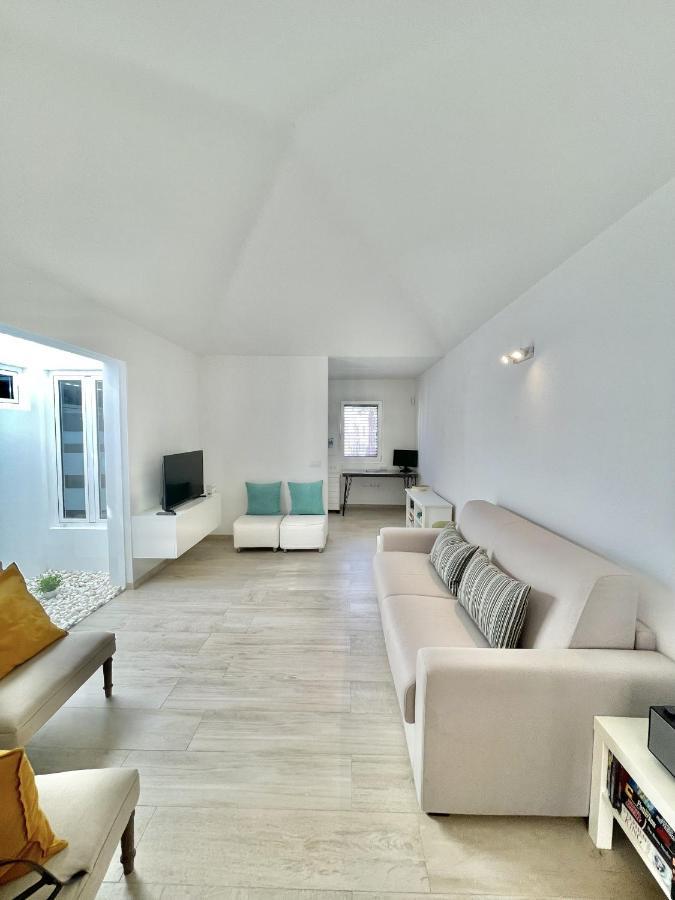 Villa Casahost Townhouse Lise à Puerto del Carmen  Extérieur photo